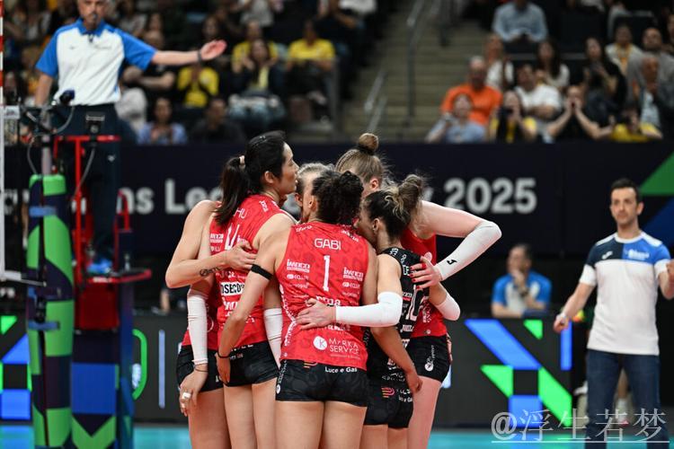 朱婷砍下21分助力科内利亚诺女排挺进欧冠决赛